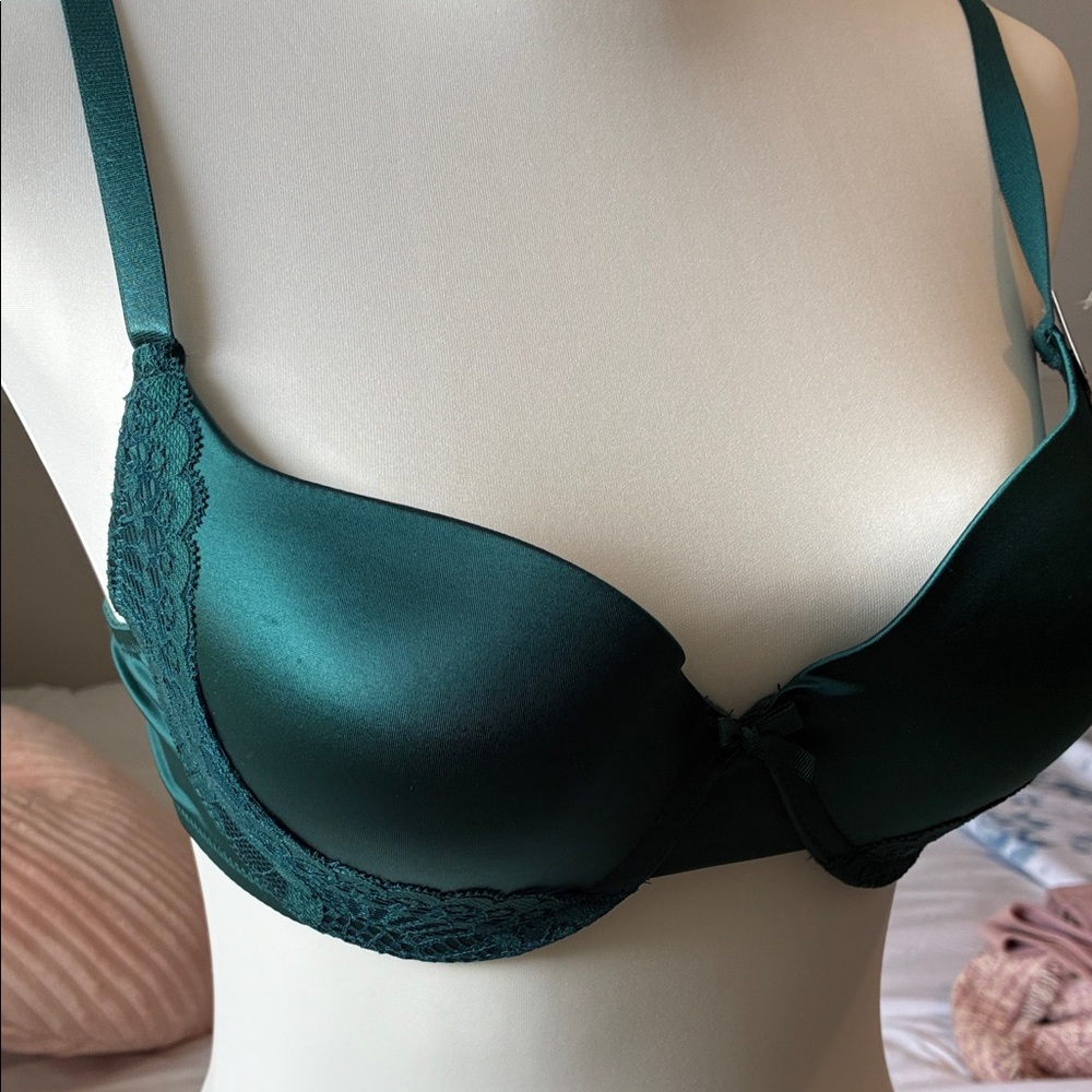 Women’s Satin Lace Underwire Bra - Emerald Green